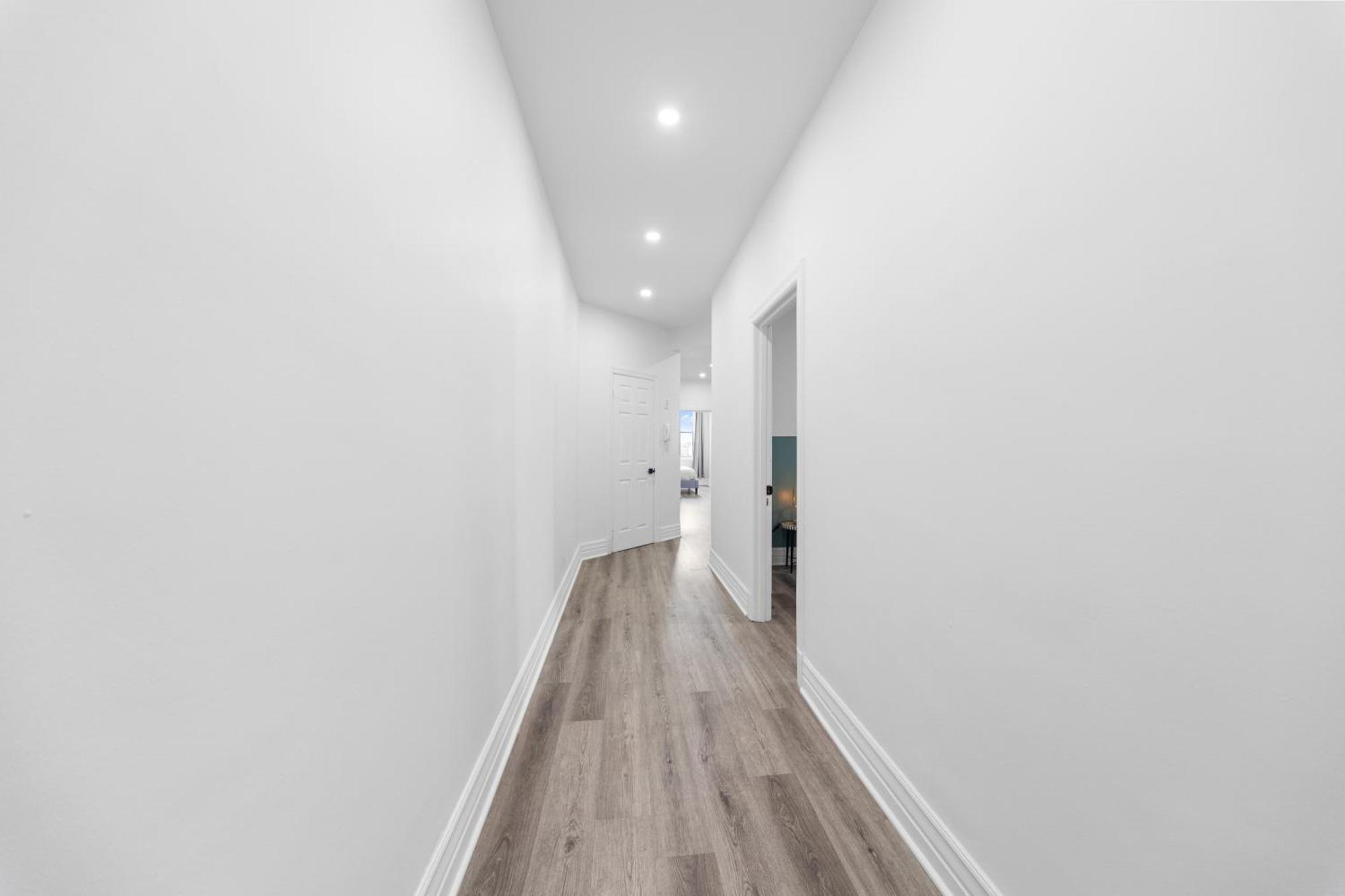 Modern And Cozy 4 Bedrooms Sleep 12 Montreal Exterior photo